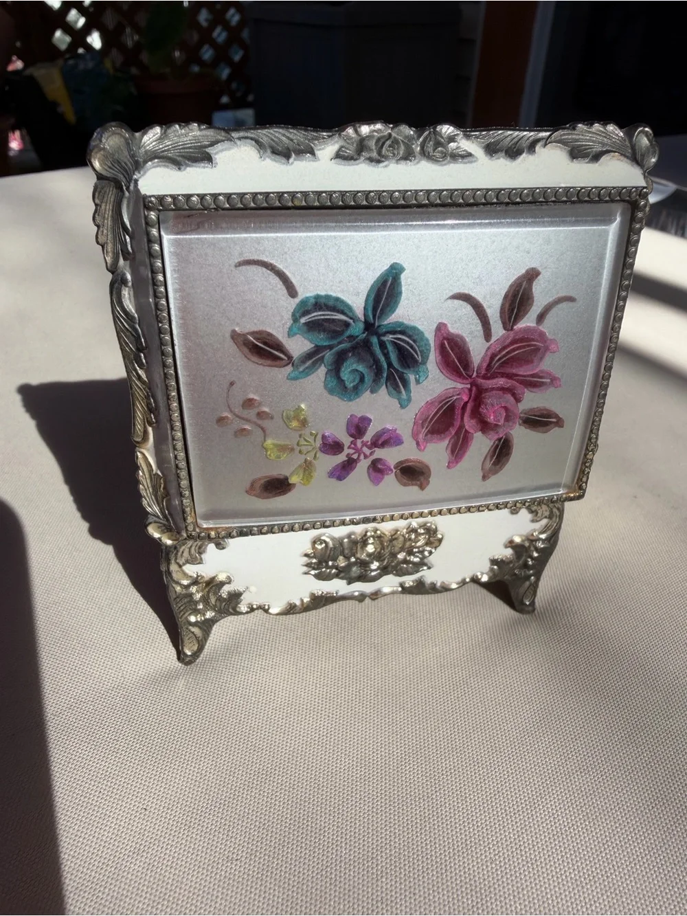 Royal Princess Handpainted Metal Musical Trinket or Jewelry Box